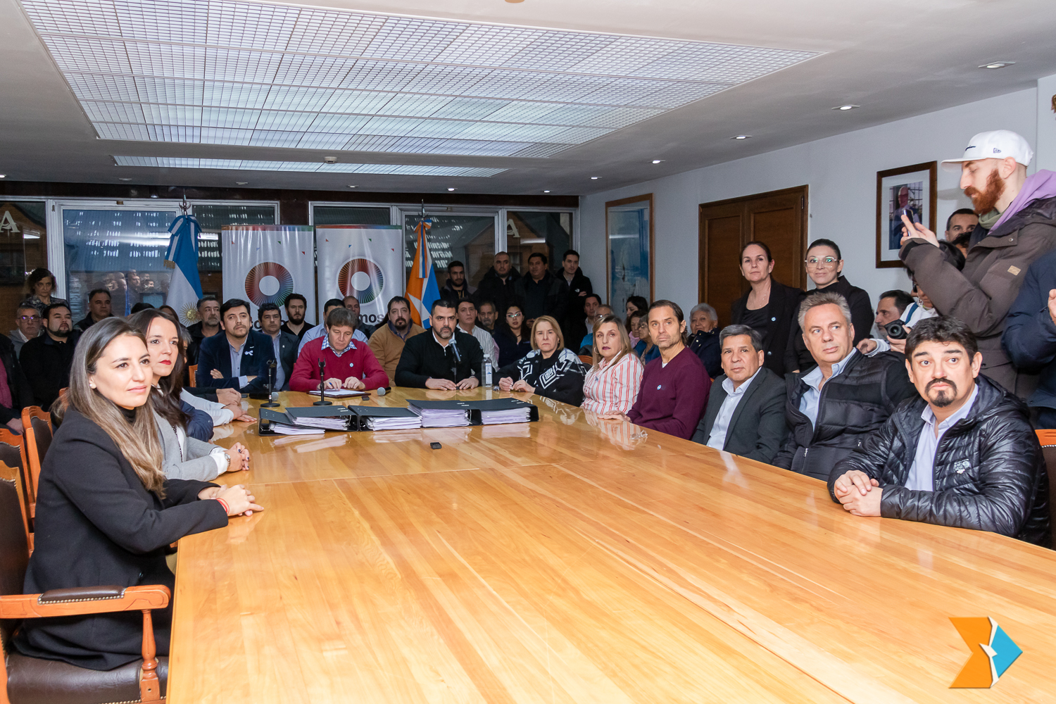 El Parlamento acompañó el amparo colectivo para frenar el aumento del ...