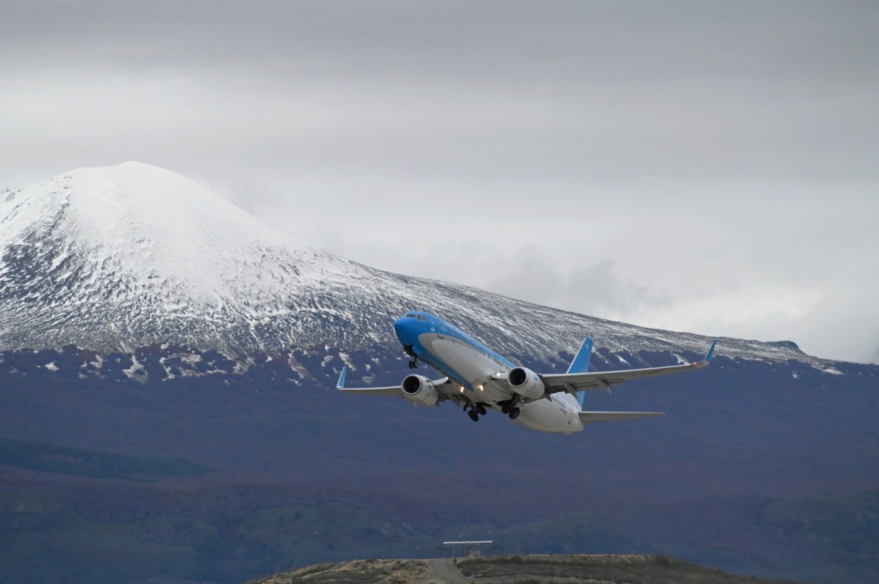 Ushuaia se ubicó entre los diez aeropuertos con más pasajeros del país
