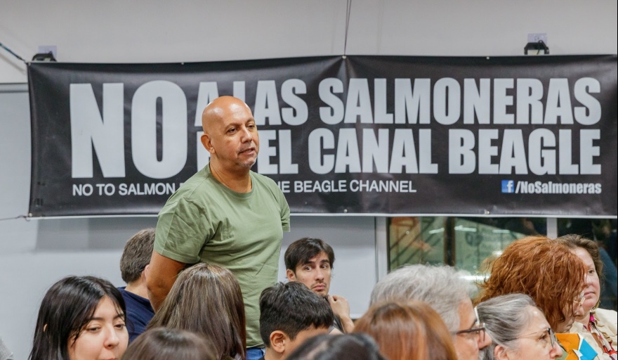 “Villegas denunció ‘trampas’ en la sanción de la ley de salmoneras y pidió su inconstitucionalidad”