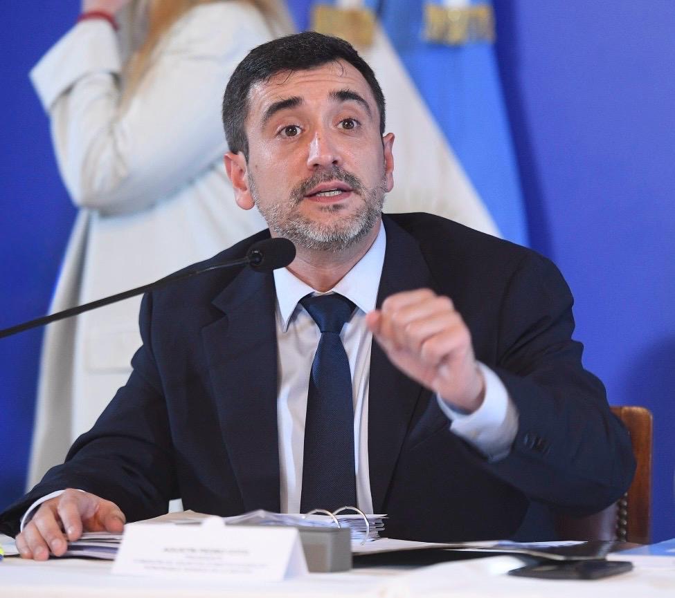 Coto: “La política no puede vivir de espaldas a la gente” 