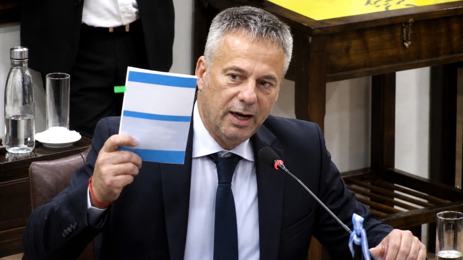 Lechman logró frenar la reforma constitucional: la Legislatura derogó la Ley 1529 por amplia mayoría