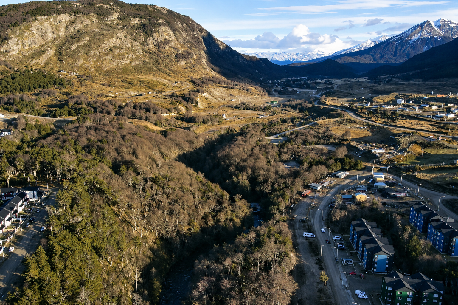 Un Trabajo Final de la UNTDF evaluó peligros geológicos en zonas aledañas al río Pipo de Ushuaia