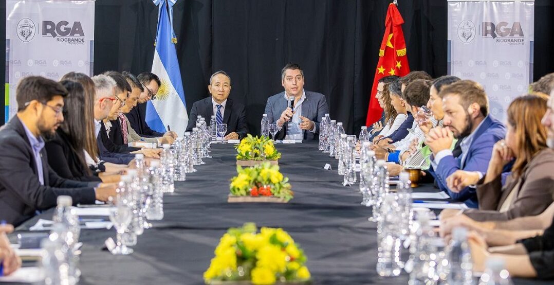 Martín Perez viaja a China con una agenda enfocada en inversiones y sectores estratégicos