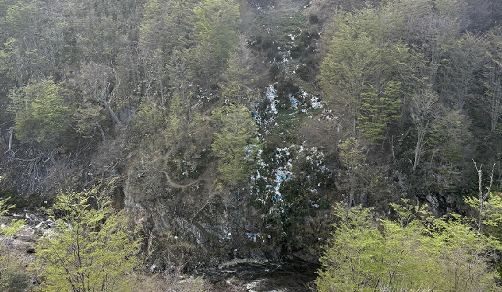 Espeche cuestionó la falta de controles ambientales y advirtió que la zona del río Olivia “es una bomba de tiempo”