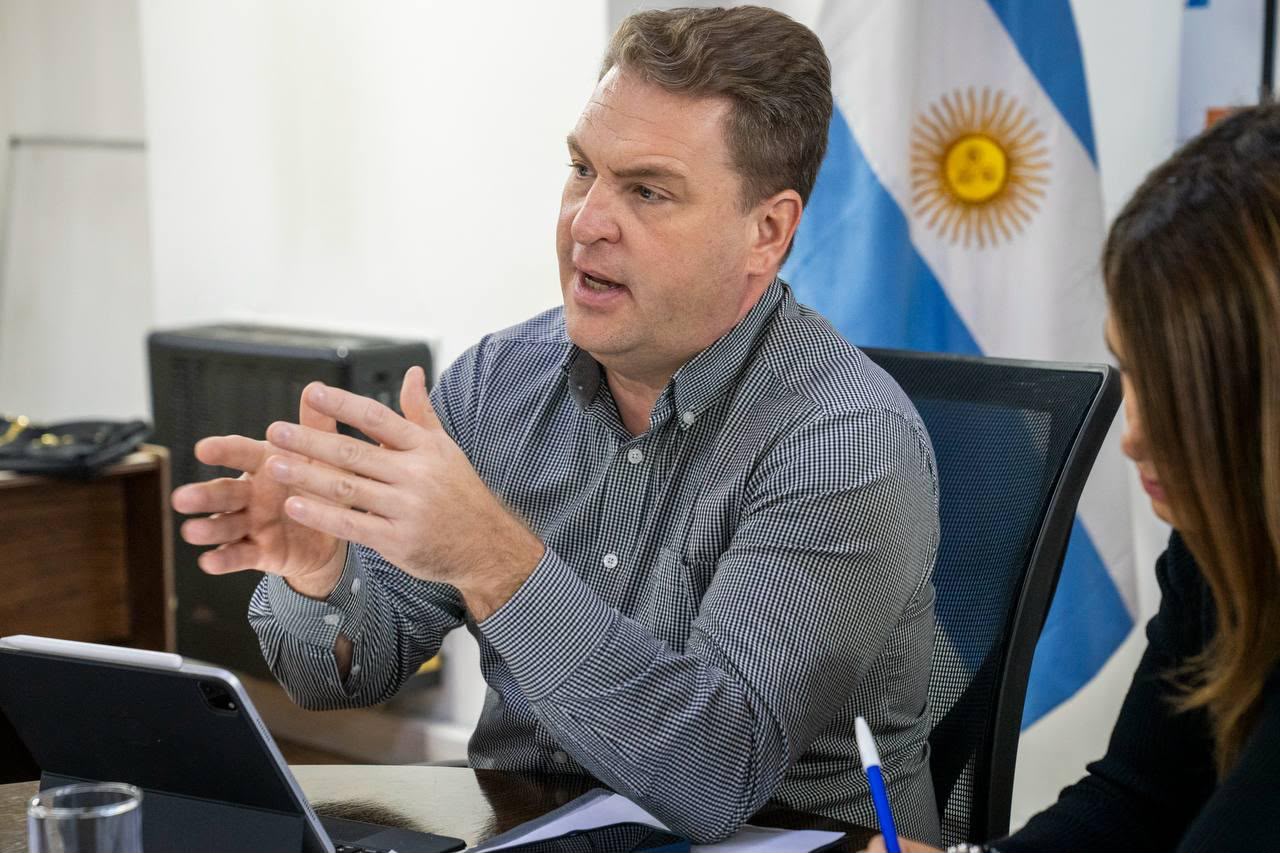 Von der Thusen cuestionó la falta de una estrategia productiva y pidió explicaciones por las inversiones millonarias